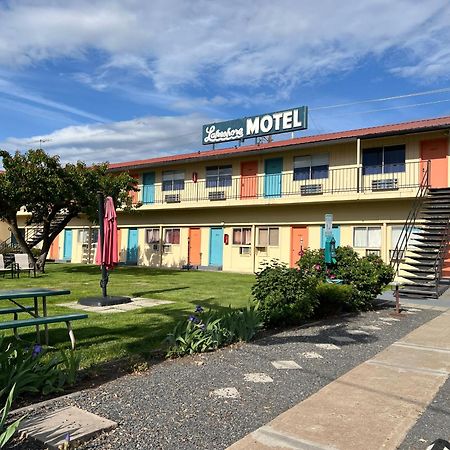 Lakeshore Inn Water Front Moses Lake Exterior photo